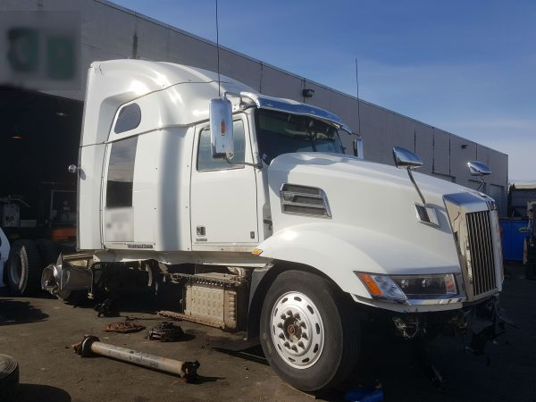 CAB & HOOD FOR 2016 WESTERN STAR 5700 ON SALE IN ABBOTSFORD