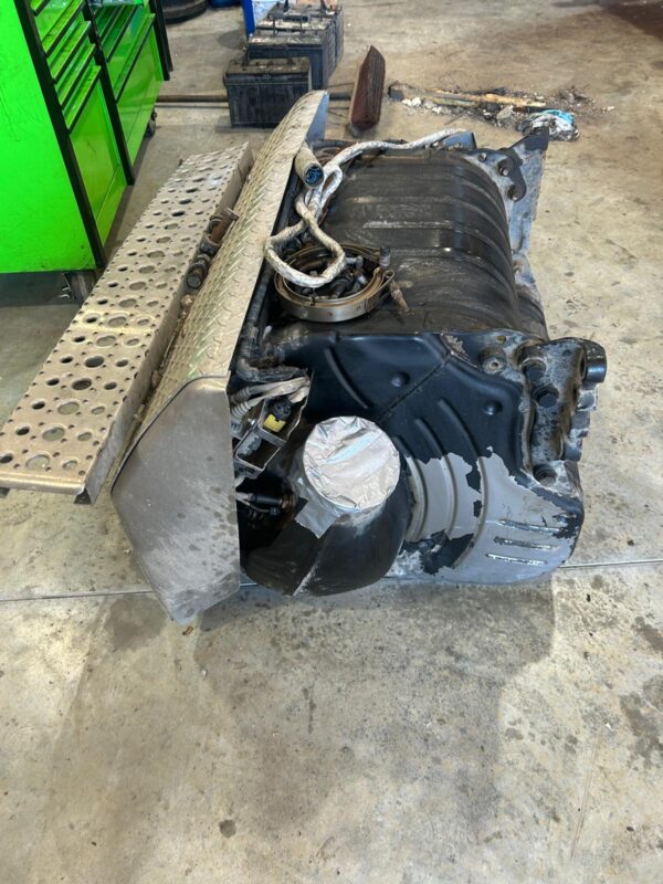 2023 DETROIT ONE-BOX AFTERTREATMENT FOR SALE - SRT DIESEL ABBOTSFORD DOC SCR Module Assembly: DDE A6814900214 DPF Diesel Particulate Filter Kit: DDE A0024908392, ESZ ADQ0919, ABP N49 ADQ0919 Inlet Nox Sensor: DDE A0111536128 Differential Pressure Sensor: DDE A0121530228 Outlet Nox Sensor: DDE A0111534028 DOC SCR Outlet Temperature Sensor: DDE A0115424318 Soot Particulate Sensor: DDE A0111531228 DPF Outlet Temperature Sensor: DDE A0115424118